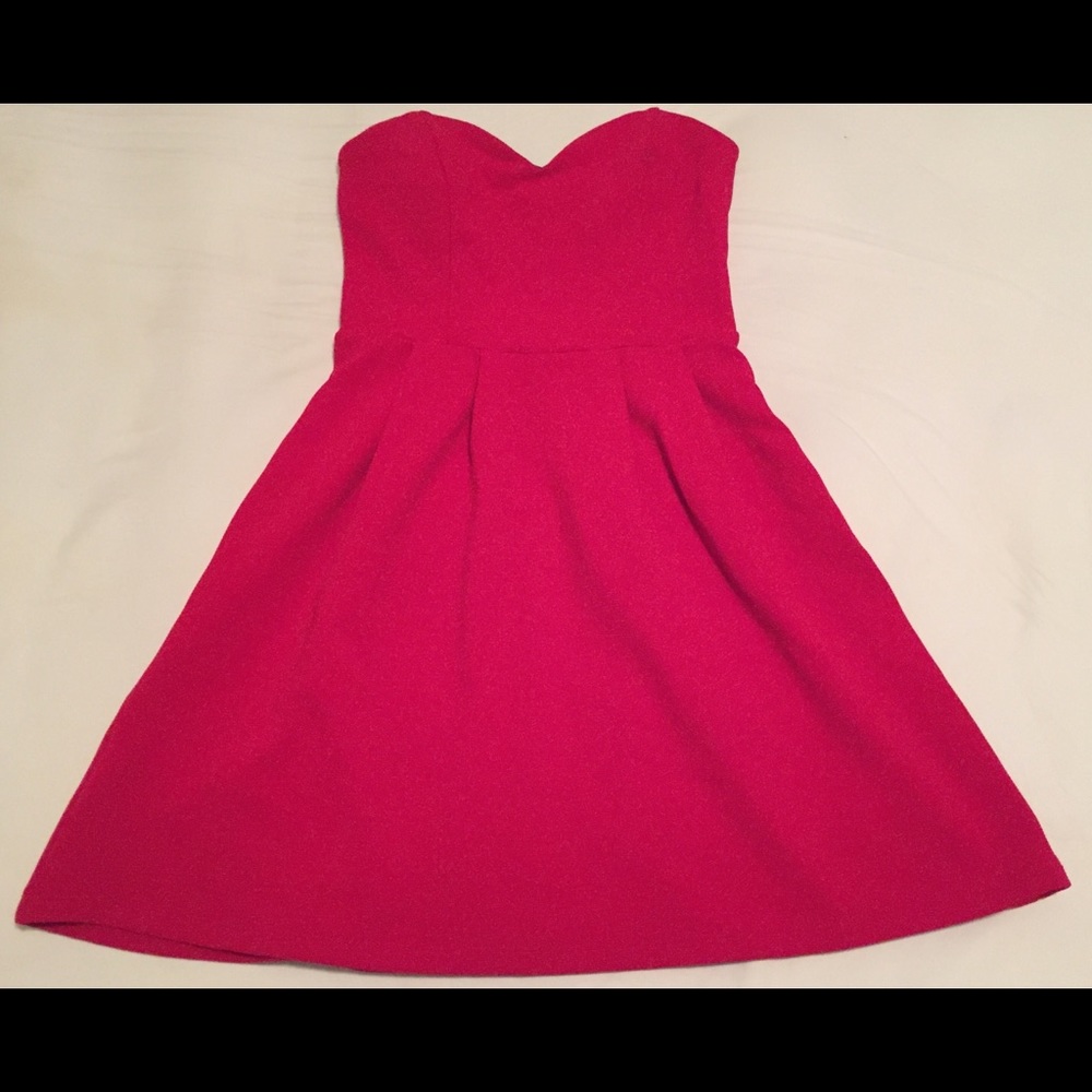 Forever 21 Red Strapless Sweetheart Mini Dress-Sm